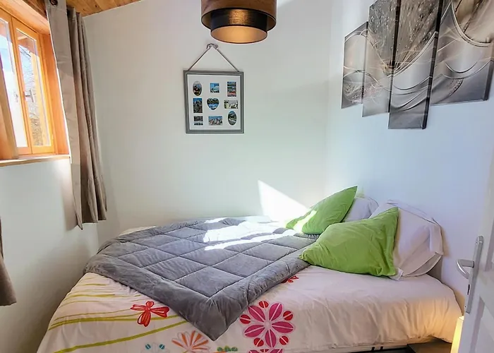 La Retraite Pyreneenne 펜션 Saint-Laurent-de-Neste