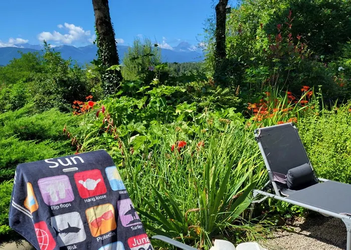 La Retraite Pyreneenne 펜션 Saint-Laurent-de-Neste